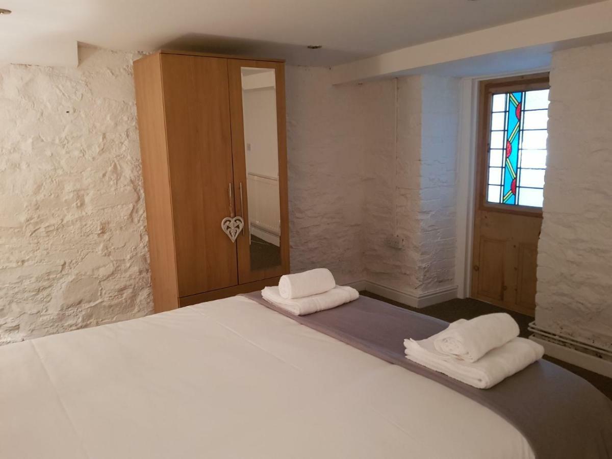 Alexandra Place Apartment Swansea